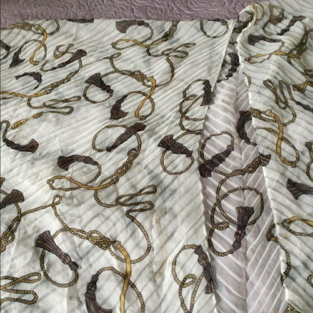 White sheer pleated kimono coverup, horsebit print - Picture 4 of 5